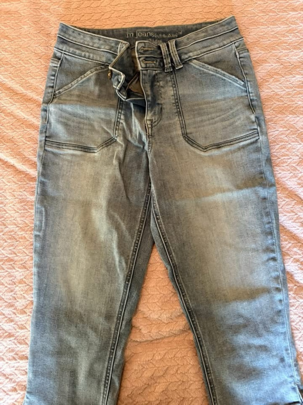 Women’s Capri jeans.